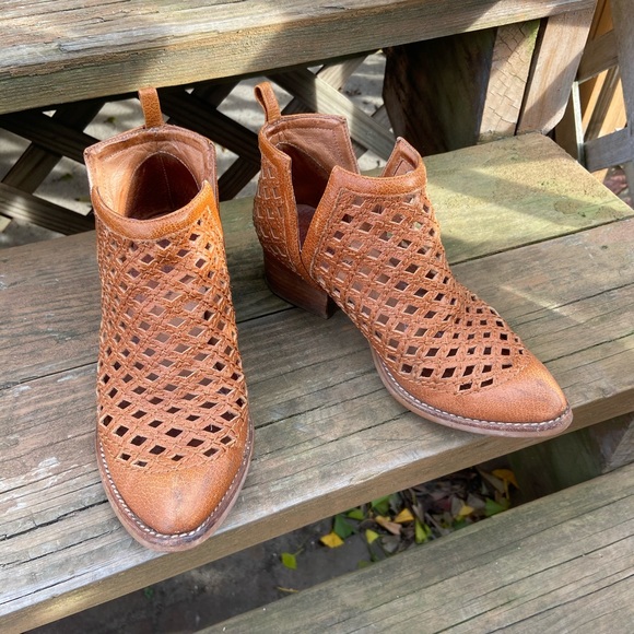 JEFFREY CAMPBELL Booties - Picture 1 of 5